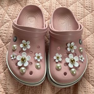 Set 14 crocs charms daisy flowers and pearls